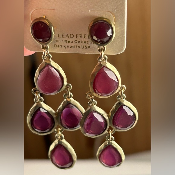 Neu Purple Costume Chandelier Dangle Earrings C-5 - Picture 3 of 3